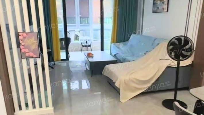 华亚·万宁花园二手房实景图