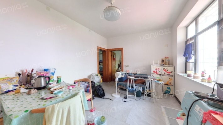 上新村二手房实景图