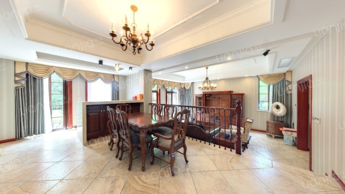 旭辉芭堤兰湾二手房实景图