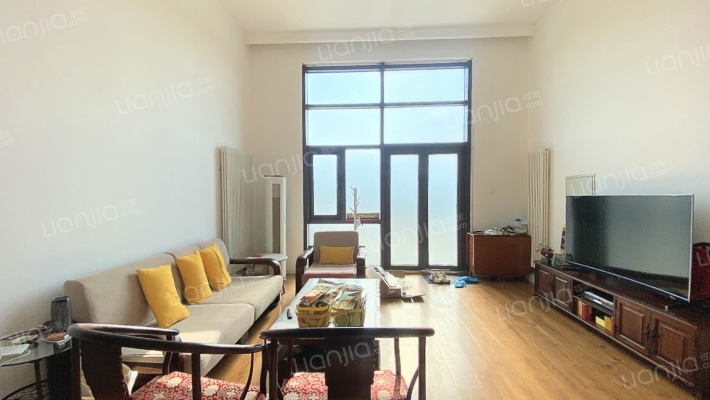 富力爱丁堡二手房实景图