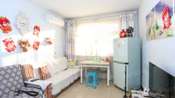 吕祖庙街10号院二手房实景图