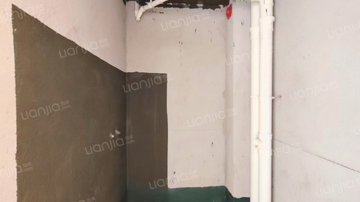 央企 新社区 集中供暖 99平 3居2卫-卫生间A