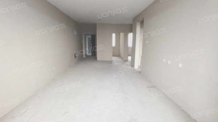 急售铂悦山南北向三居，价格美丽哦-餐厅