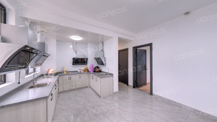 水韵蓝湾二手房实景图