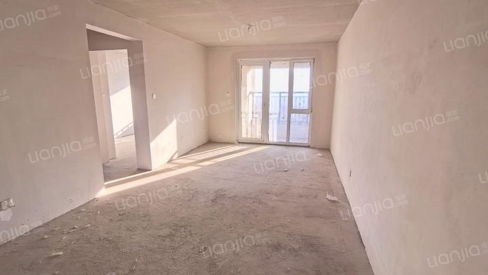 大社区 南北通透 好楼层 采光视野好 北京公交直达小区-客厅