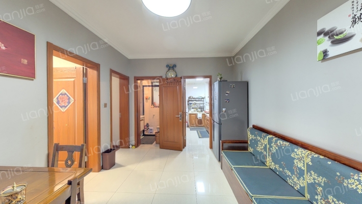 新安花苑三区二手房实景图