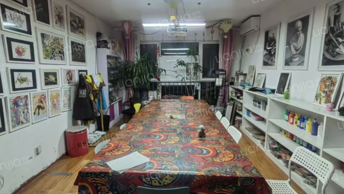 三利中和城大三居明厨明卫，采光好位置好，门口838站-客厅