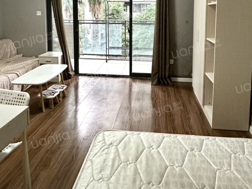 合租·劲力五星城自由地 1居室 东南/南卧