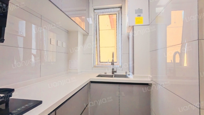 三利中和城二期B区 2室1厅 南-厨房