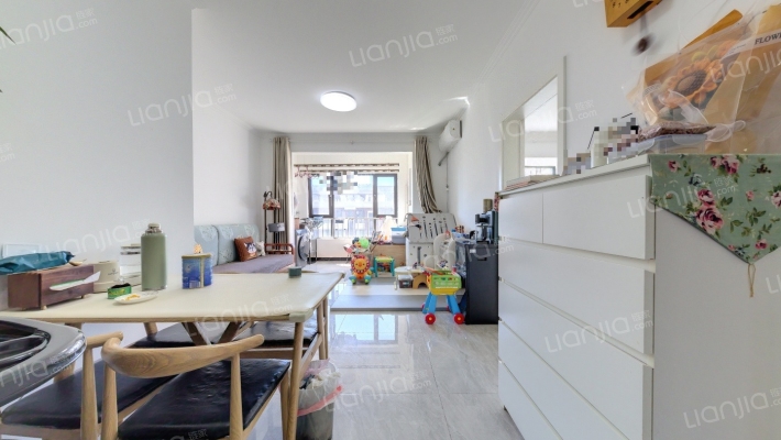 招商都会湾二手房实景图