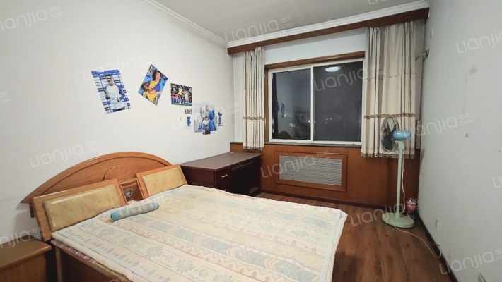 永安小区 4室2厅 东 西-卧室B