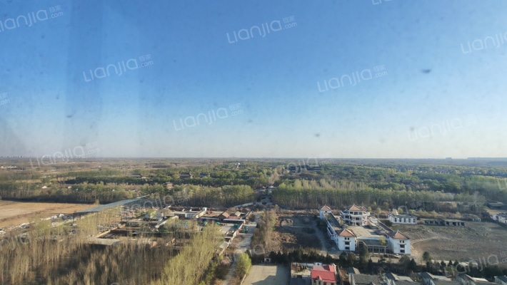 温莎假日二期高层公寓 3室1厅 南 北-窗外景观