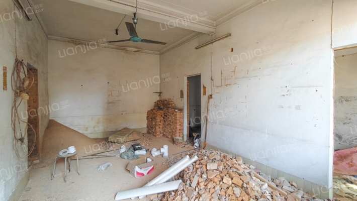 盐步新苑村二手房实景图