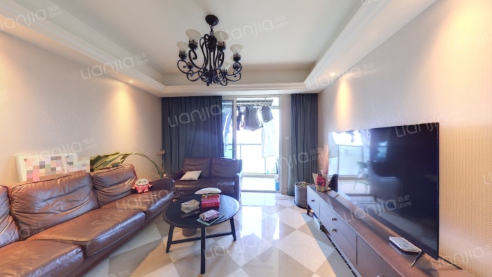 滨江铂金海岸二手房实景图