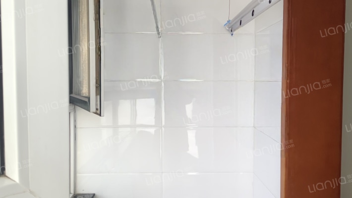 水岸花城，好房源，环境好，交通便。-阳台