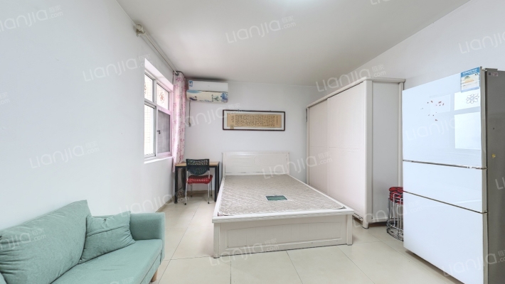 美丽的院子二手房实景图