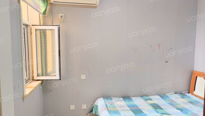 金阳瑞景 2室1厅 南-卧室B