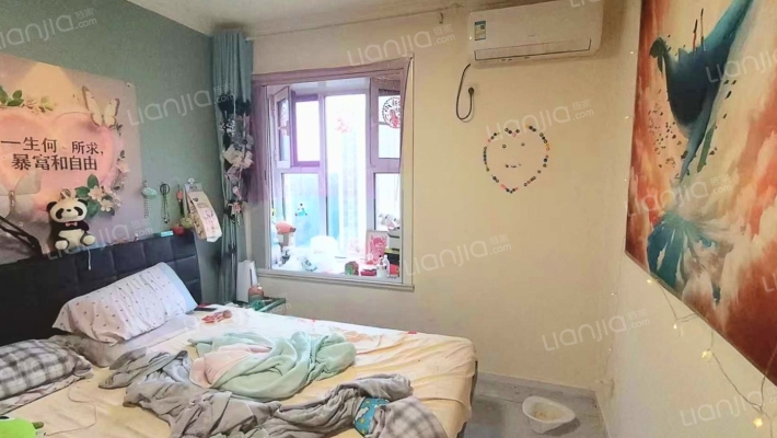 急售三利精装自住两居，满二，价格可议-卧室A