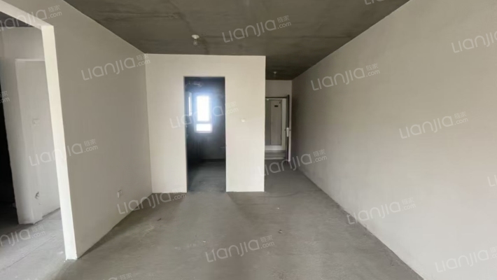七十年大产权  小区环境好  停车方便-餐厅