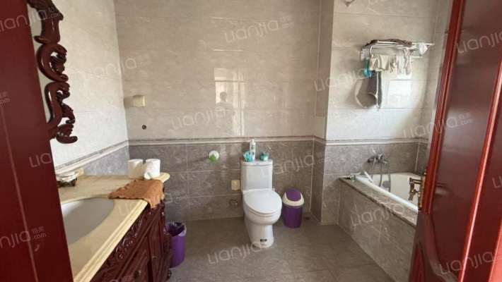 京都颐和城爱丁堡别墅区 万亩大盘 管家式服务-卫生间A