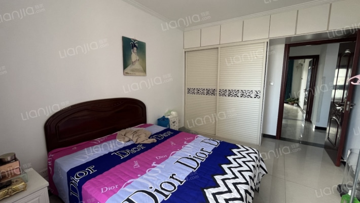 冠云路大产权，南北通透精装修，有房本可过户-过道