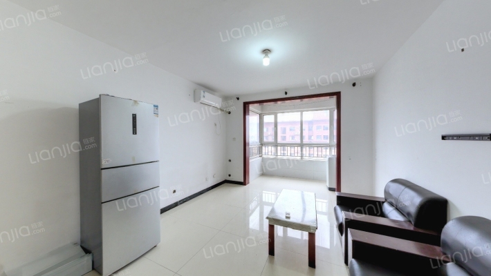 龙华苑西区二手房实景图