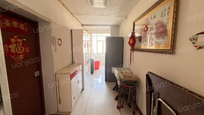 龙富小区二手房实景图