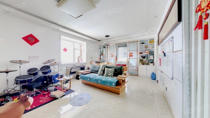 鼎邦丽池二手房实景图