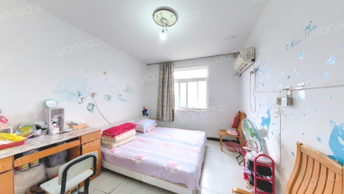 和燕路449号二手房实景图