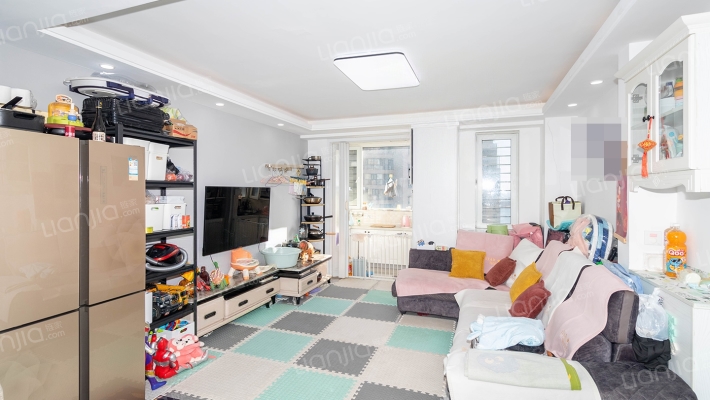 水映华庭东区二手房实景图