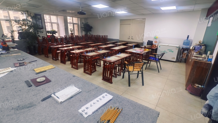 保利拉菲公馆S区二手房实景图