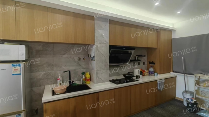 精装修小复式 小区环境好 阳光充足-厨房