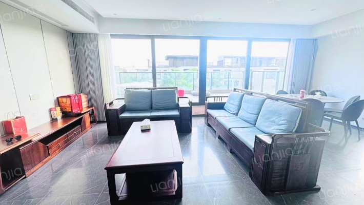 神州半岛九玺院二手房实景图