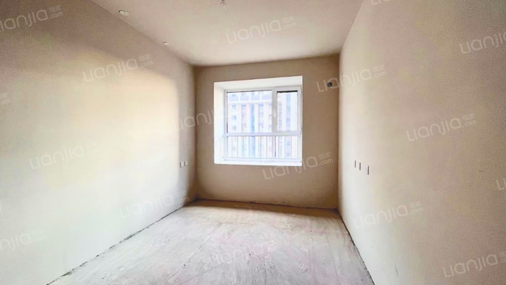 冠云路南侧，配套齐全，出门集贸市场 ，二康医院-卧室A