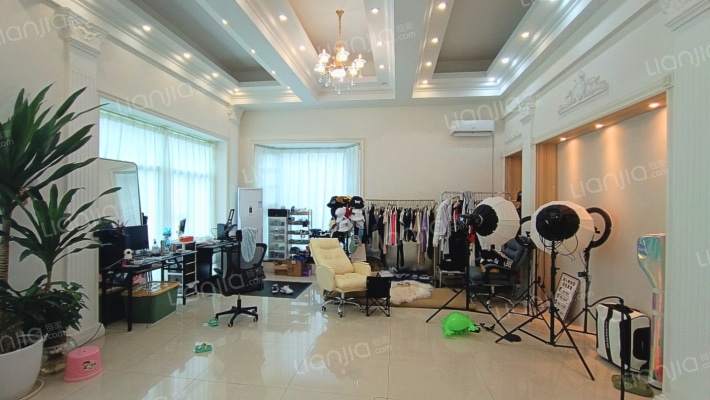 富丽华别墅二手房实景图