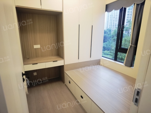 合租·白沙翡翠城 4居室 东卧