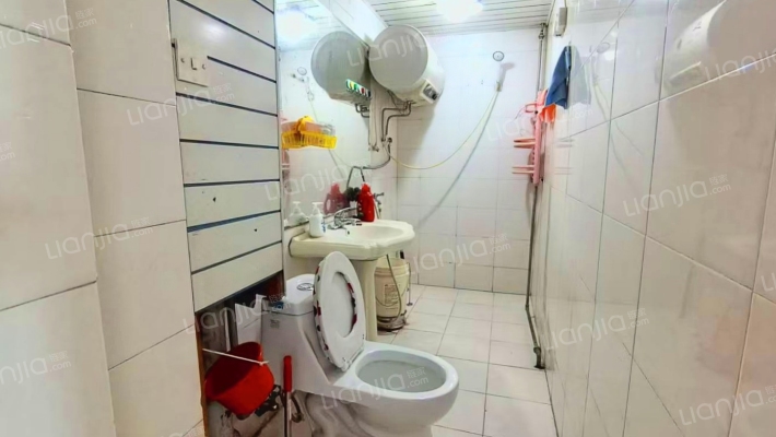 小区位置好  配套齐全  板楼住宅  集中供暖  看房方便-卫生间