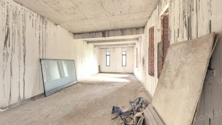 协信溪山墅二手房实景图