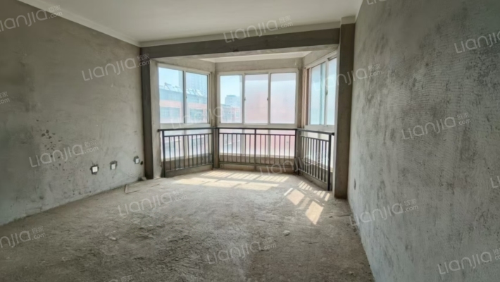 中央华府二手房实景图