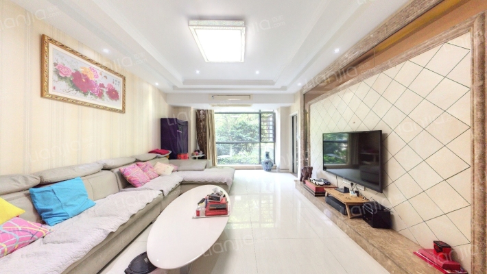 云满庭C区二手房实景图