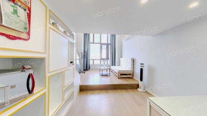 阿尔法公馆二手房实景图