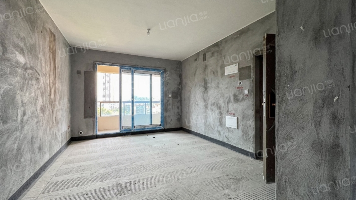 财信九悦府二手房实景图