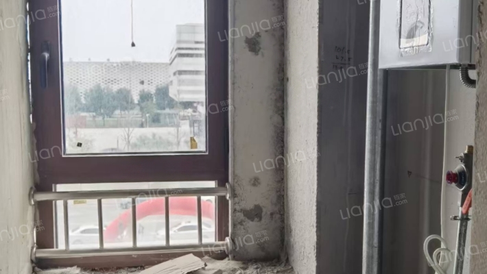 高新区一中旁边，图书馆，航站楼旁-厨房