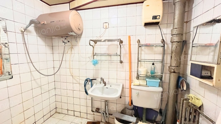 涿州铁路住宅小区 2室1厅 东 西-卫生间