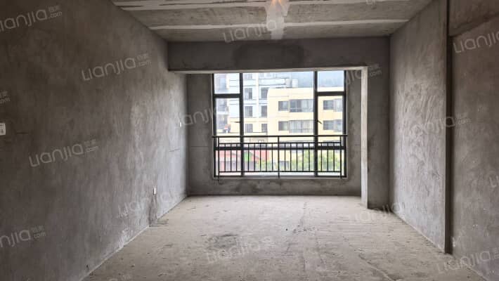 金房二期小区南区二手房实景图
