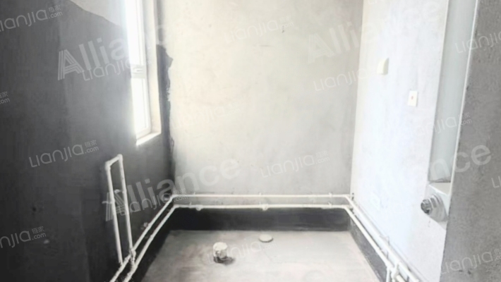 此房业主诚意卖，没抵押，能贷款，户型好-厨房