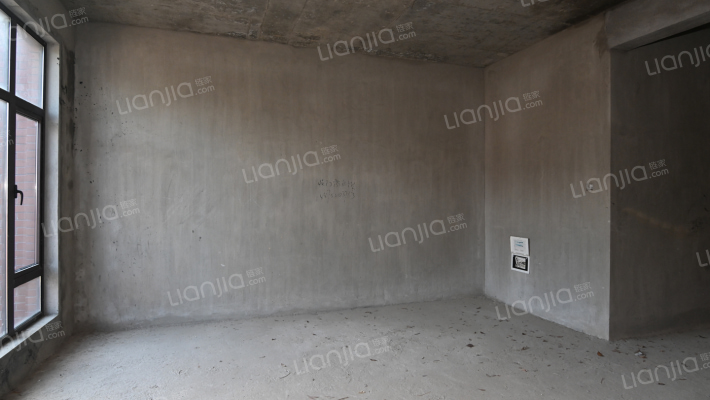 华宸龙隐山二手房实景图