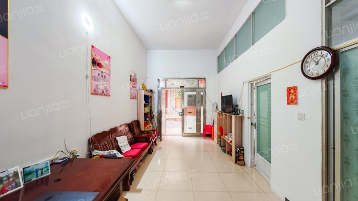 银新中一路21号二手房实景图