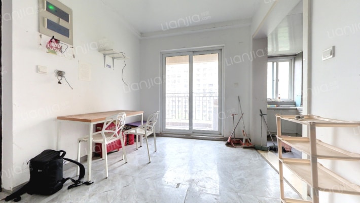 中南锦苑西区二手房实景图