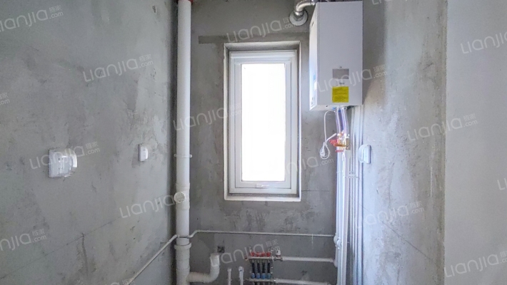 户型格局方正 视野宽阔 采光充足  价格可议-厨房